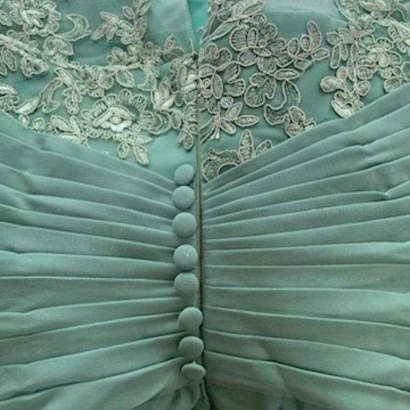 Exquisite Lace Wedding Dress in Soft Blue - Picture 6 of 10